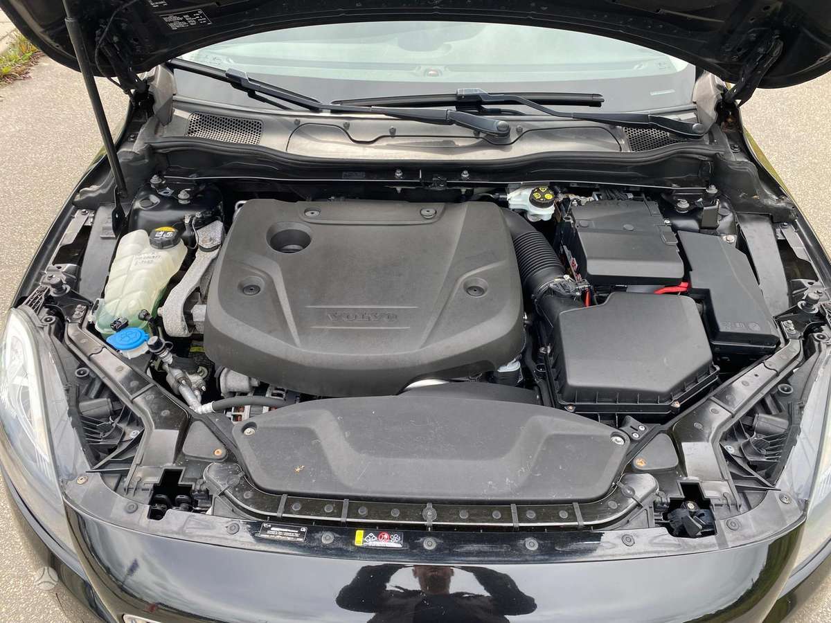 Volvo V40, 2.0 l., hatchback