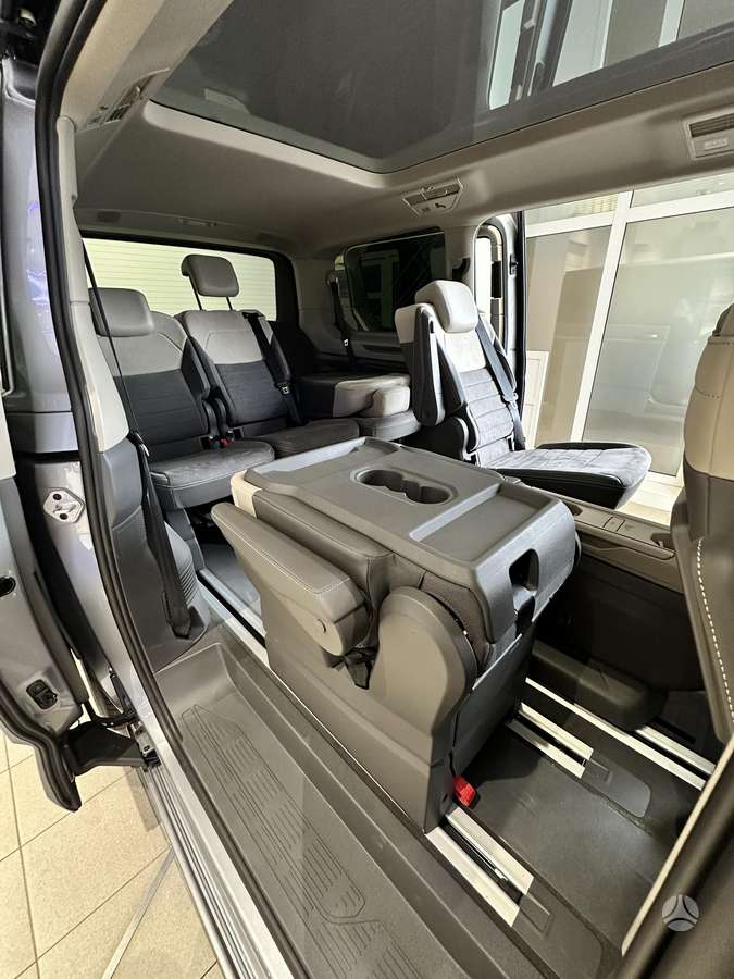 Volkswagen Multivan, 2.0 l., Минивэн