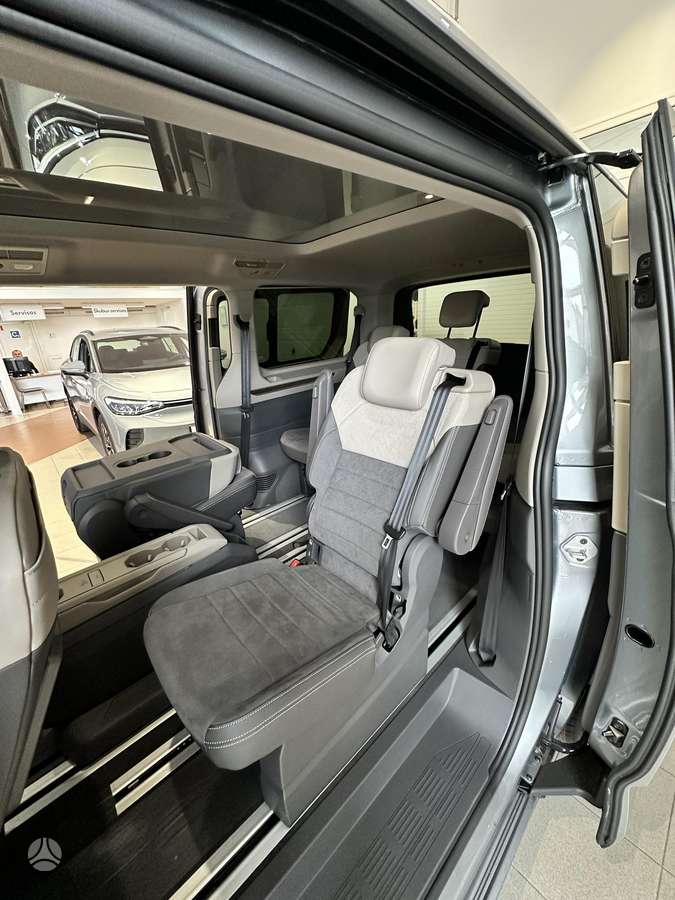 Volkswagen Multivan, 2.0 l., Минивэн