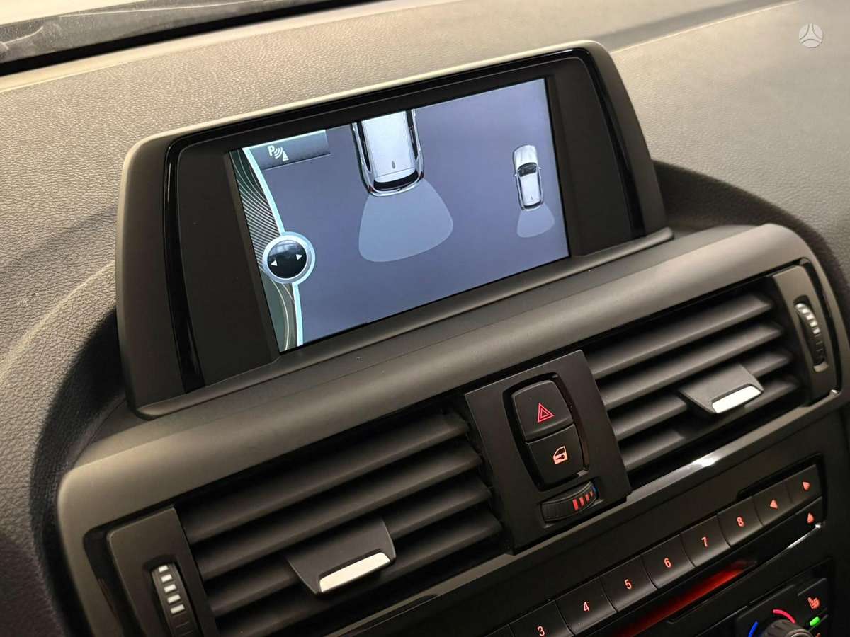 BMW 120, 2.0 l., hatchback