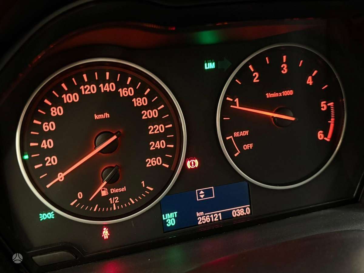 BMW 120, 2.0 l., hatchback