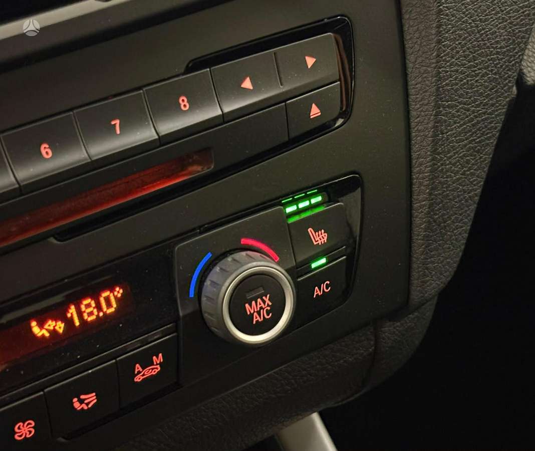 BMW 120, 2.0 l., hatchback