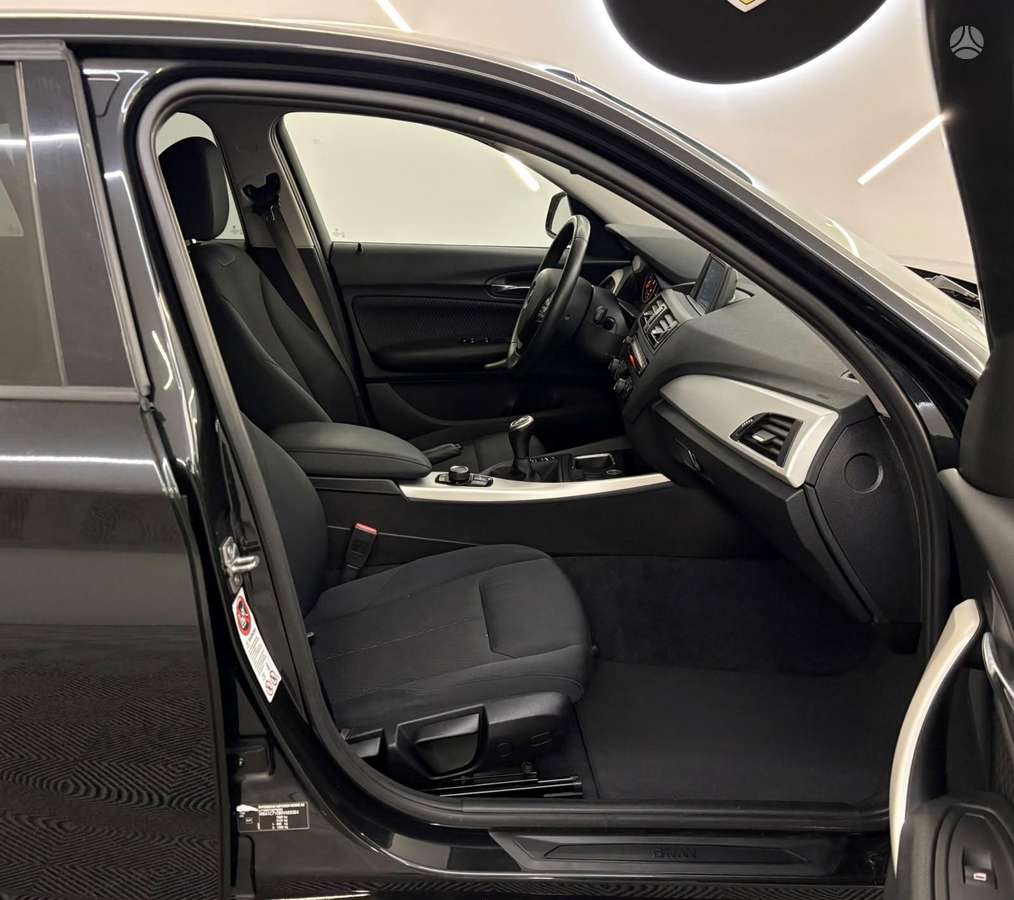 BMW 120, 2.0 l., hatchback