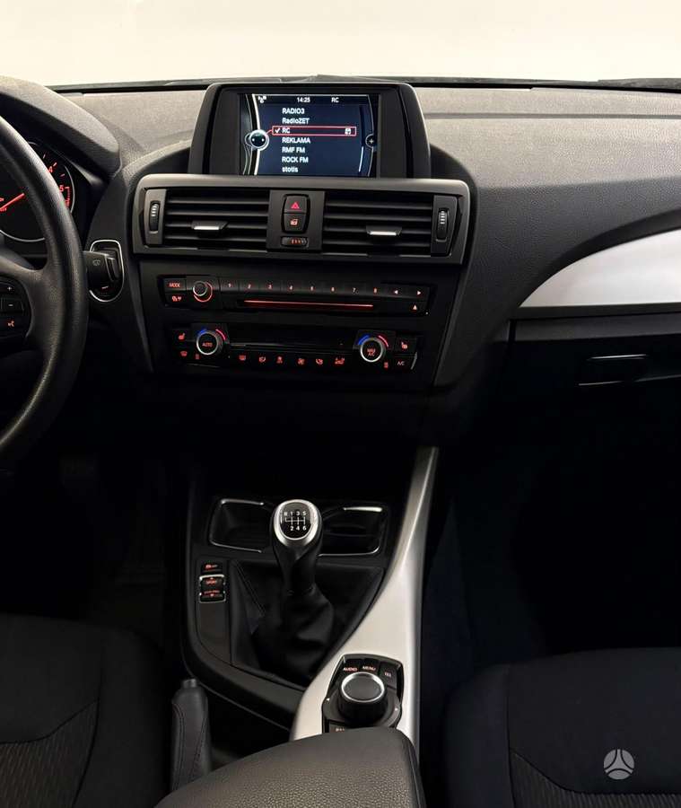 BMW 120, 2.0 l., hatchback