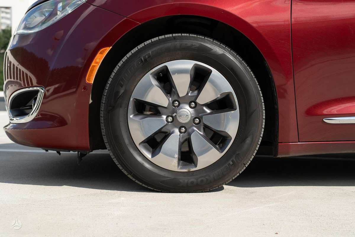 Chrysler Pacifica, 3.6 l., Минивэн