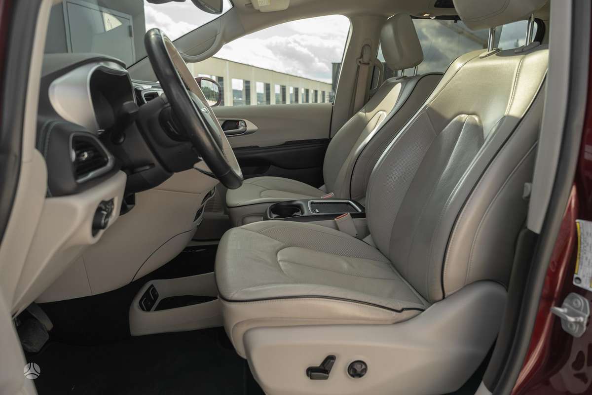 Chrysler Pacifica, 3.6 l., Минивэн