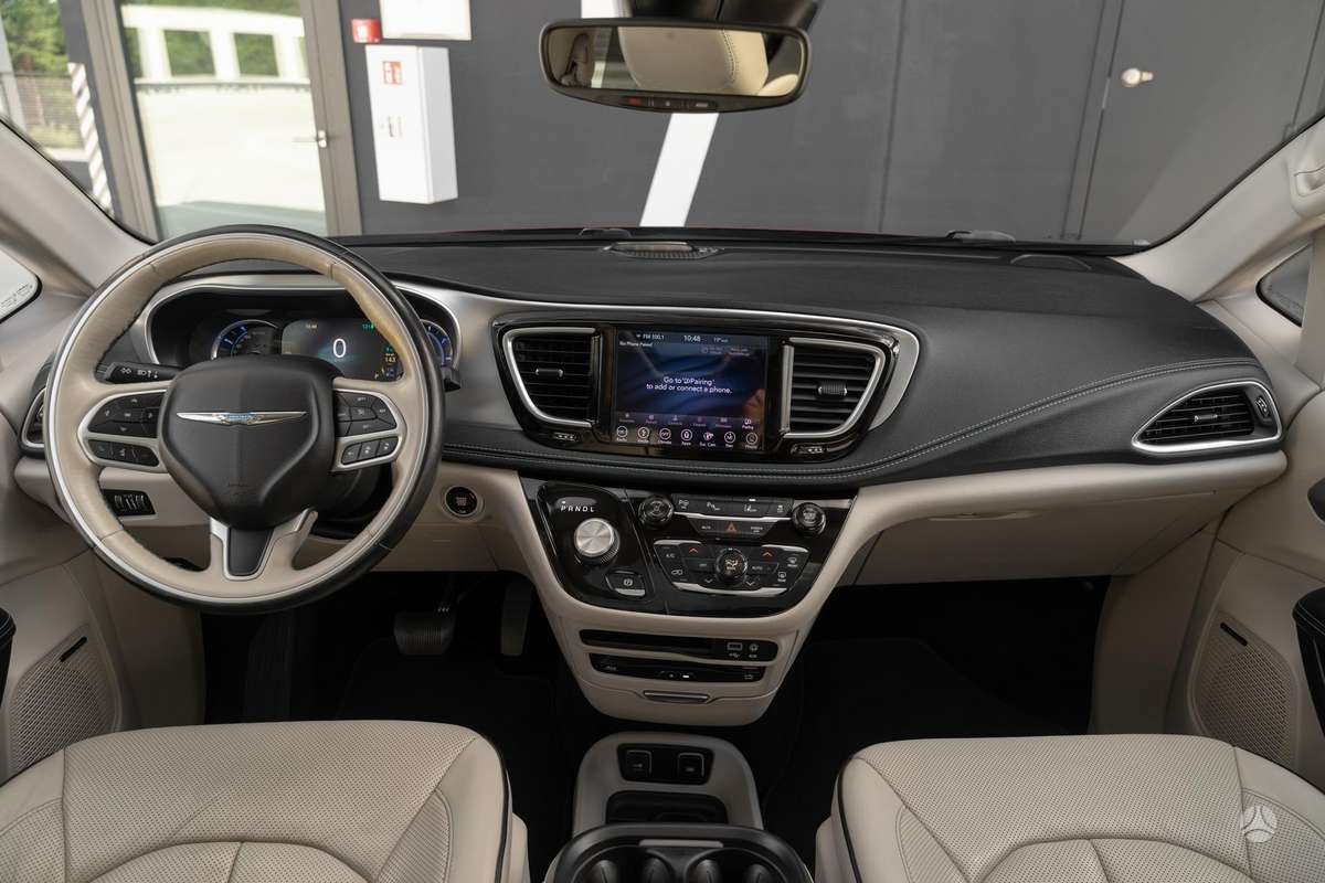 Chrysler Pacifica, 3.6 l., Минивэн