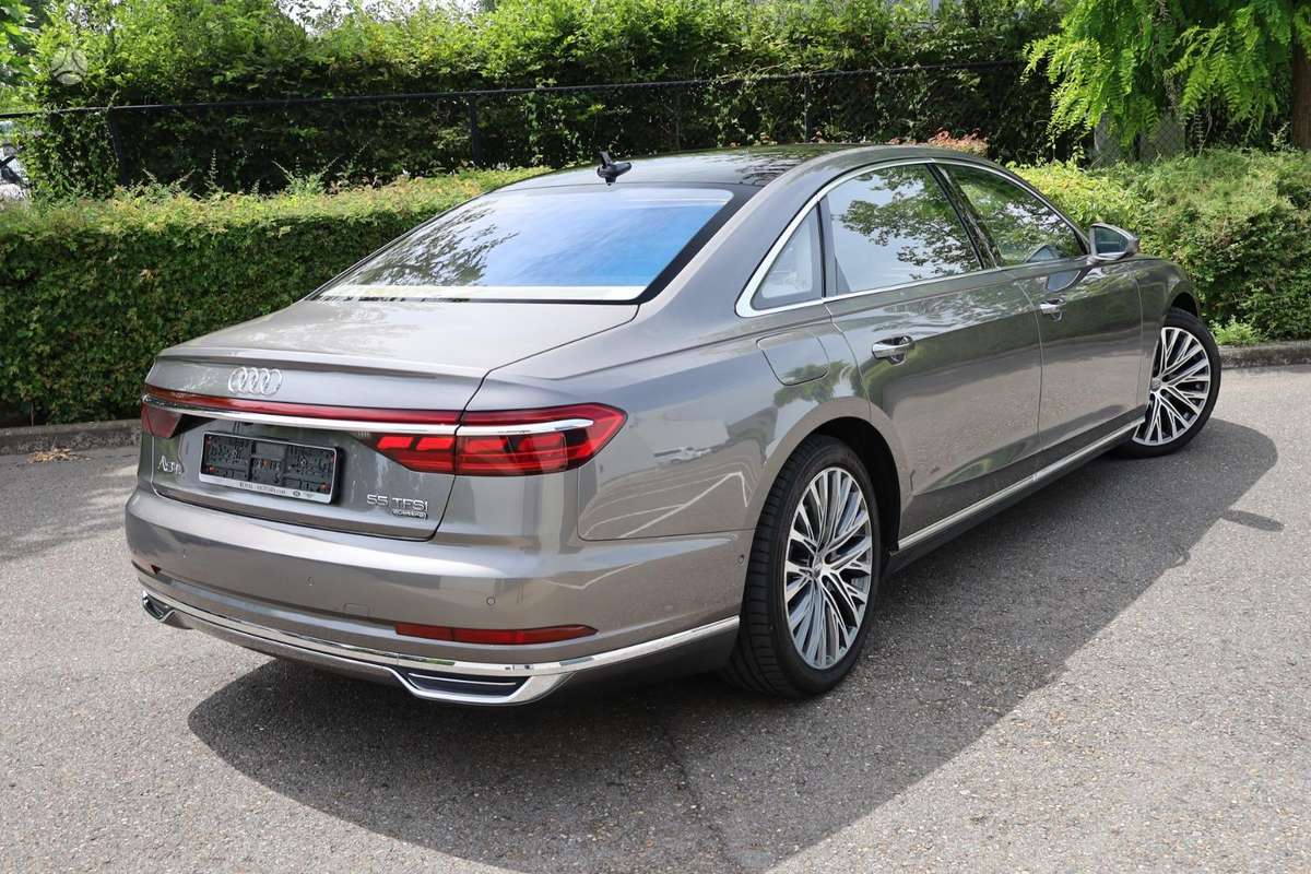 Audi A8, 3.0 l., Седан