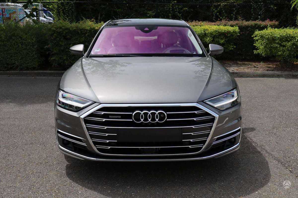 Audi A8, 3.0 l., Седан