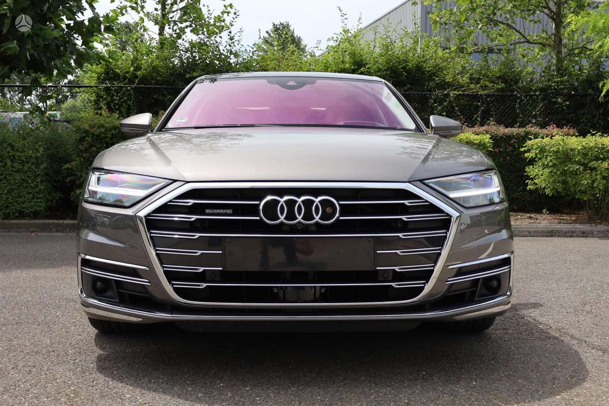 Audi A8, 3.0 l., Седан