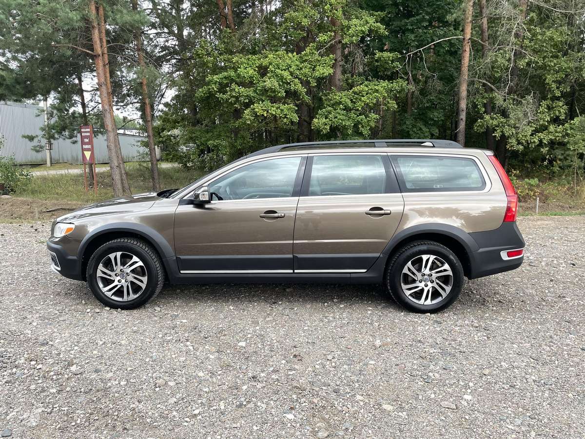 Volvo XC70, 2.0 l., wagon
