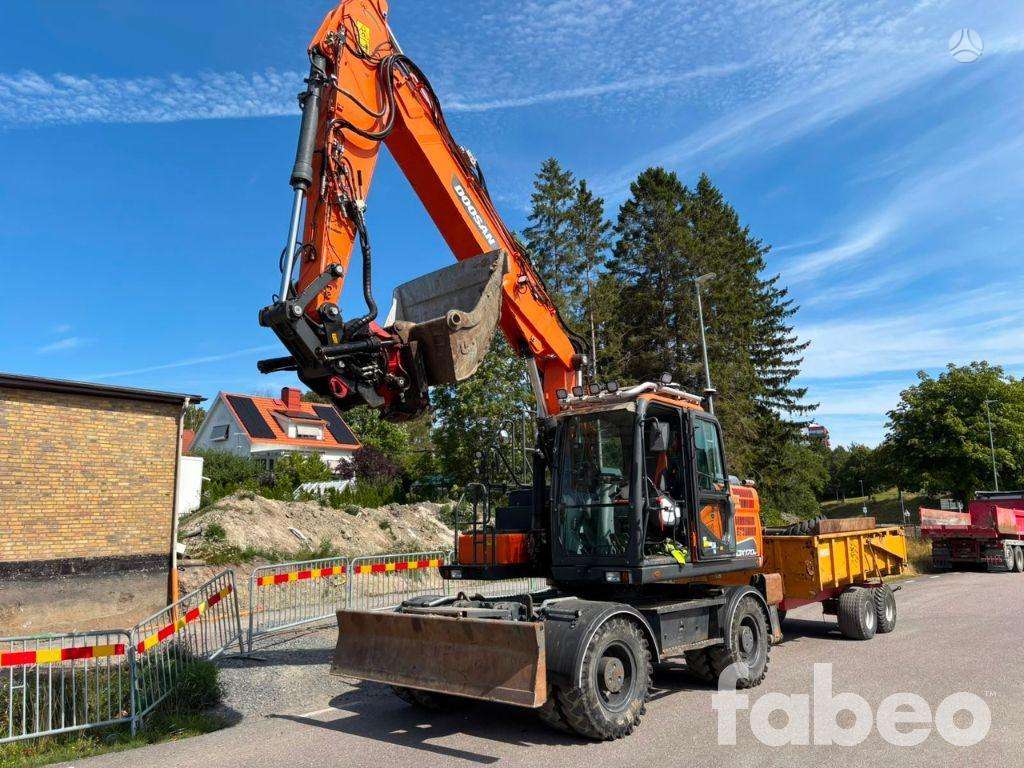 Doosan DX170W-5, ekskavatoriai