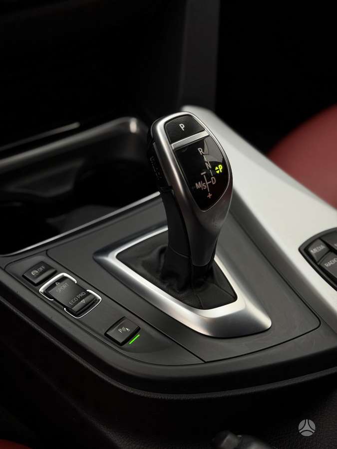 BMW 320, 2.0 l., Седан