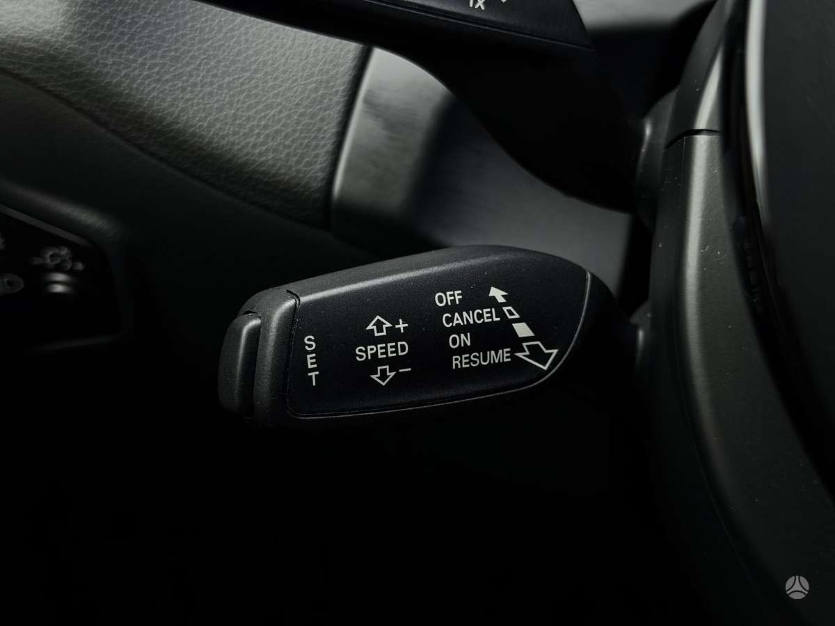 Audi Q5, 3.0 l., off-road / crossover