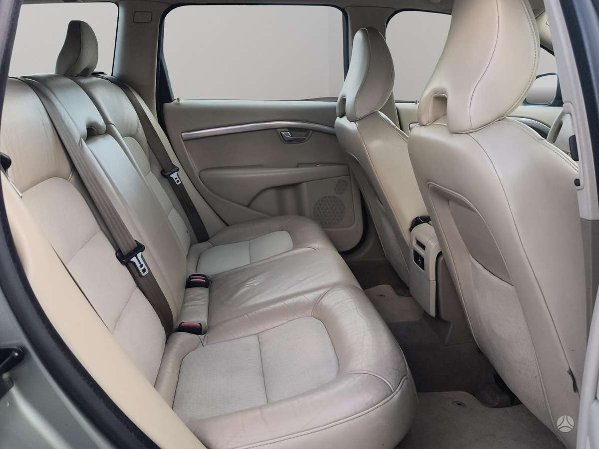 Volvo V70, 2.4 l., wagon