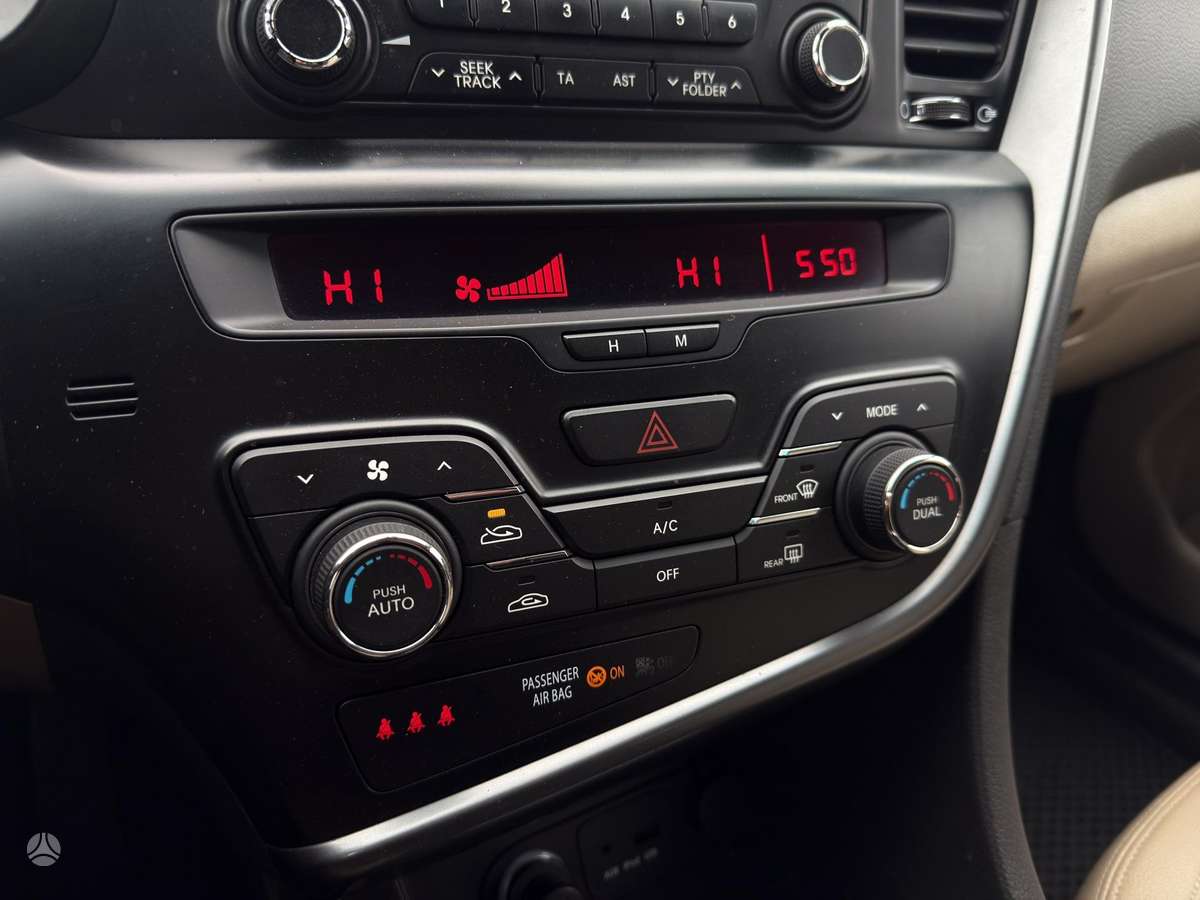 Kia Optima, 1.7 l., Седан