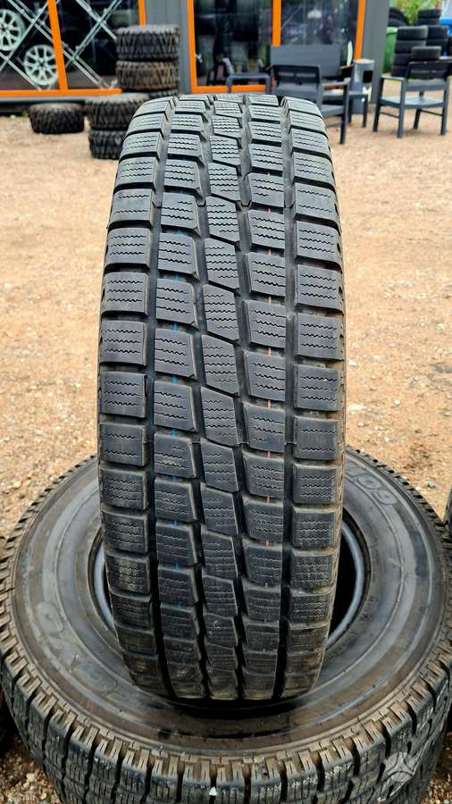 Toyo, зимние 225/75 R16