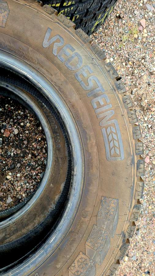 Vredestein, winter 225/65 R16
