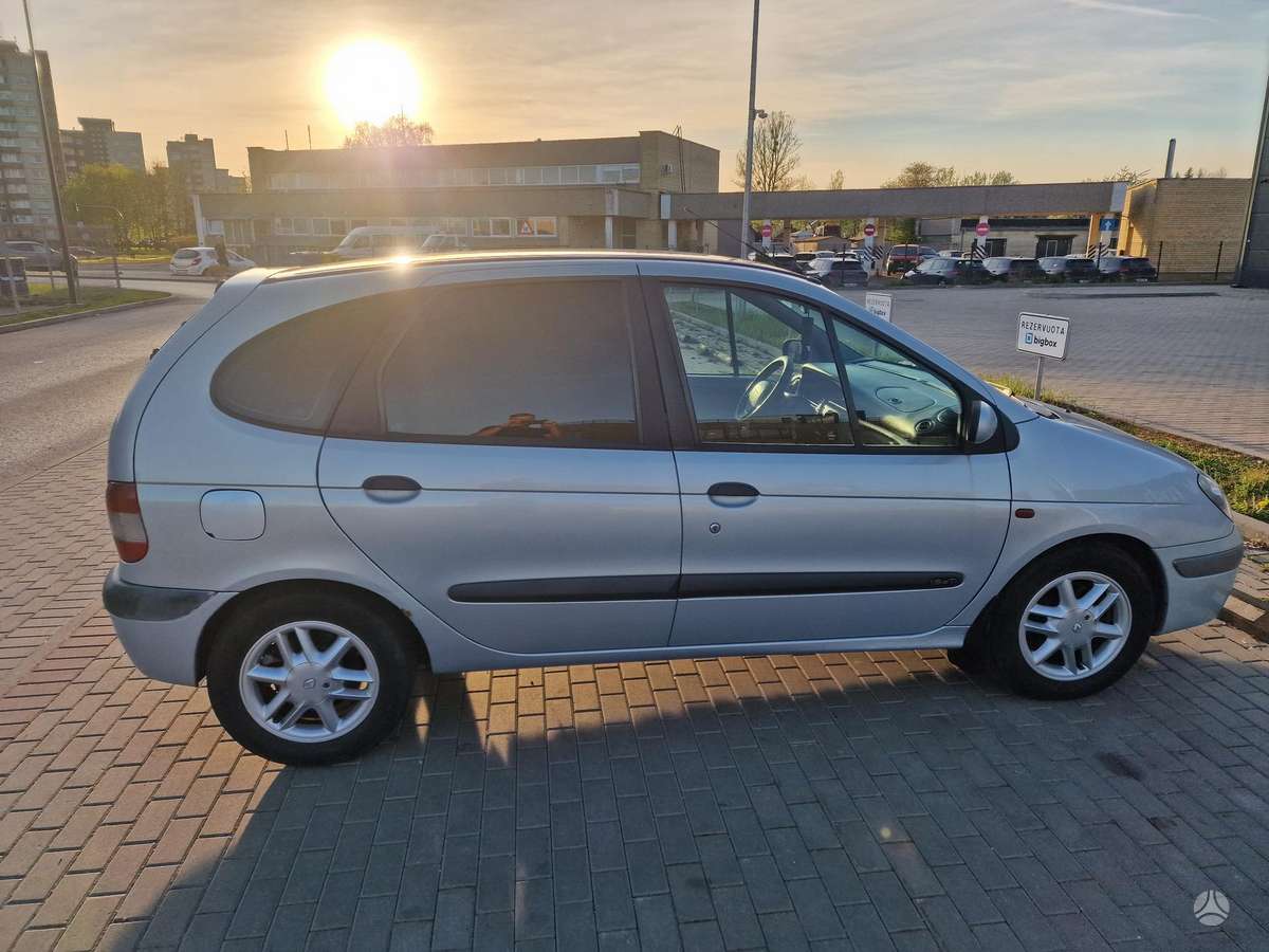 Renault Scenic - 2