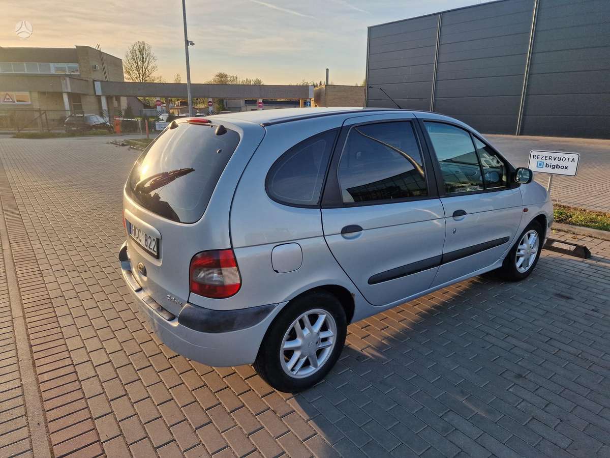Renault Scenic - 3