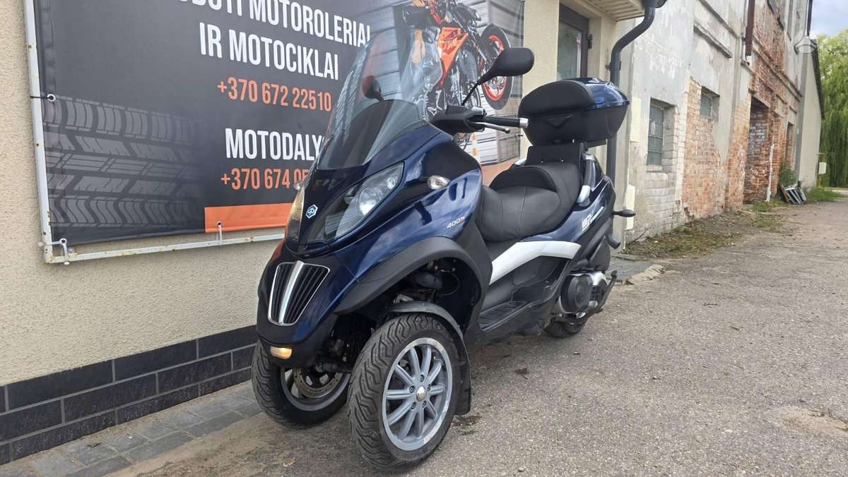 Piaggio MP3 400cc, scooters / mopeds