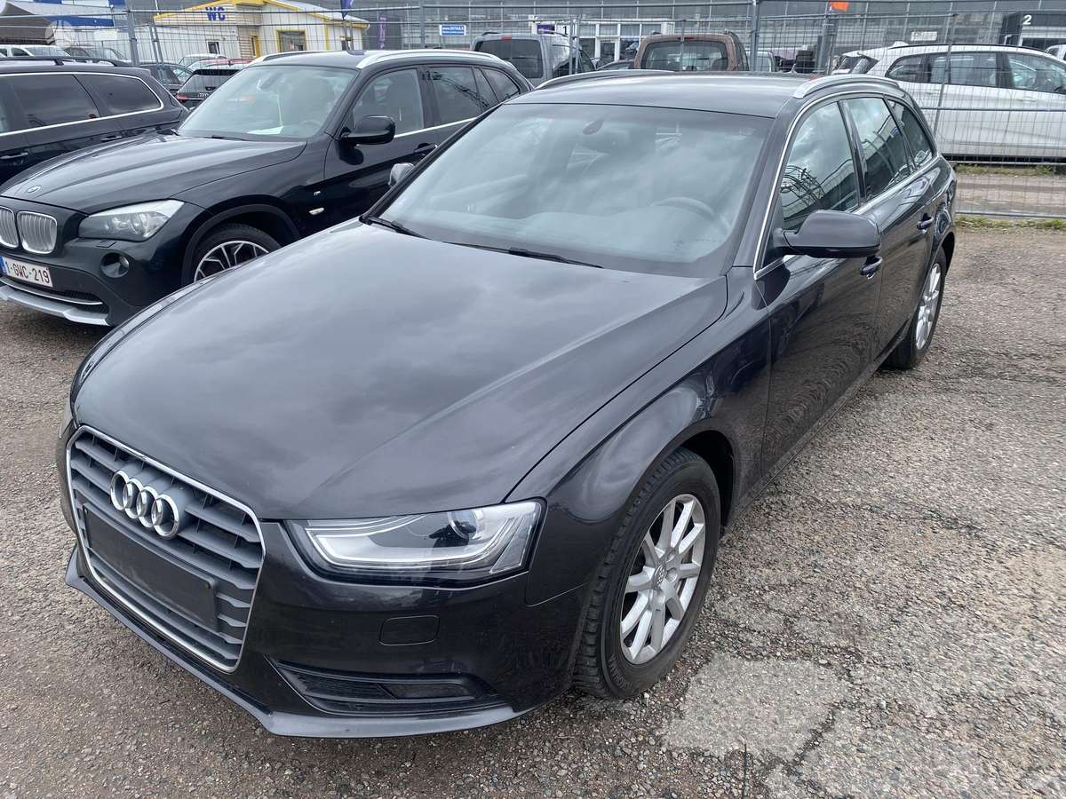 Audi A4, 1.8 l., universalas