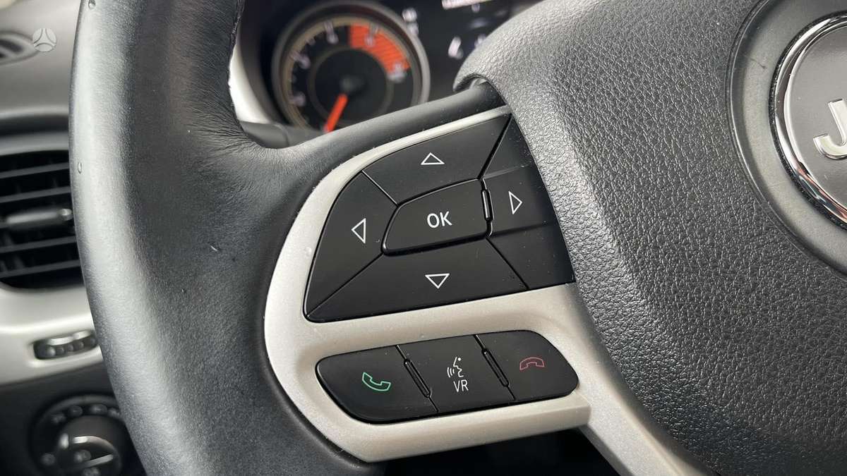 Jeep Cherokee, 2.2 l., off-road / crossover