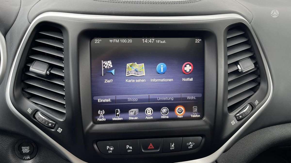 Jeep Cherokee, 2.2 l., off-road / crossover