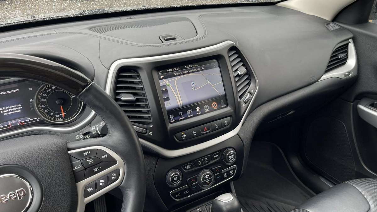 Jeep Cherokee, 2.2 l., off-road / crossover