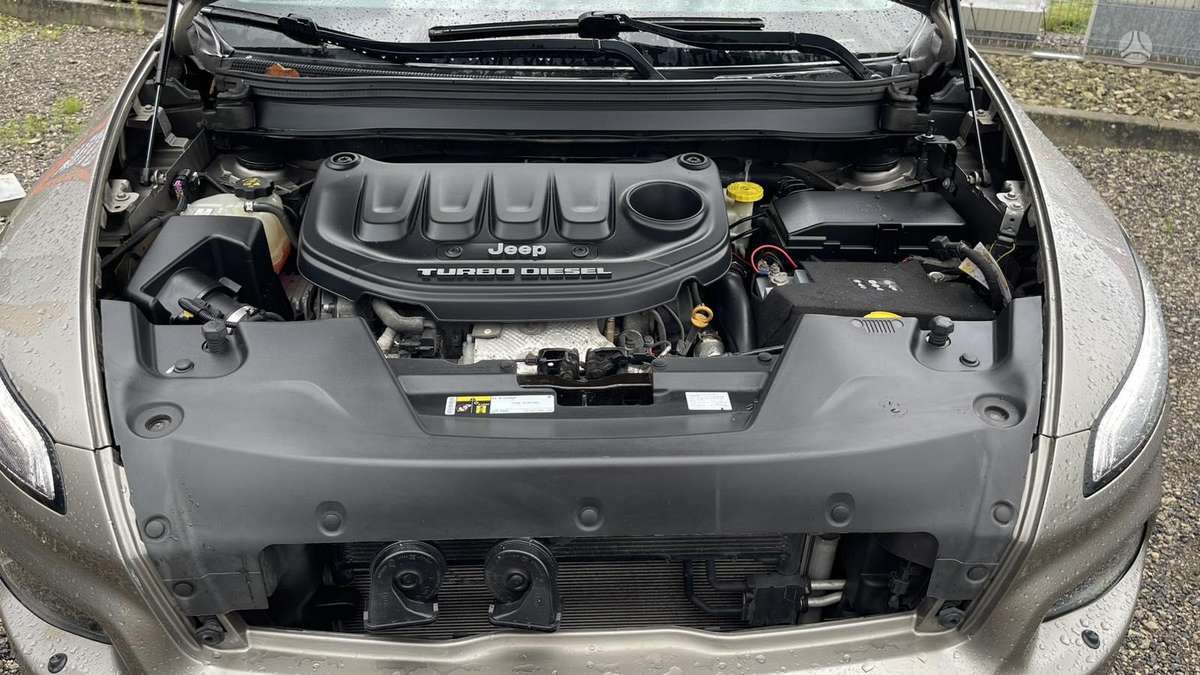 Jeep Cherokee, 2.2 l., off-road / crossover