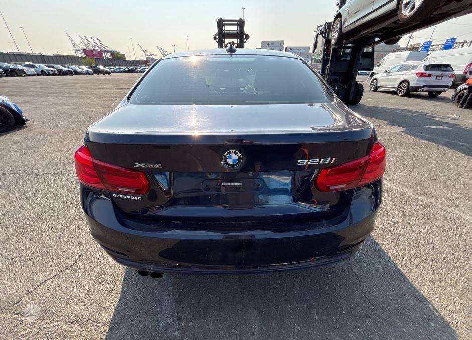 BMW 328, 2.0 l., Седан