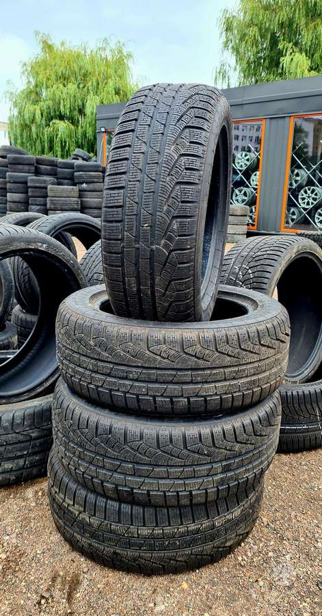 Pirelli SottoZero, winter 225/55 R17