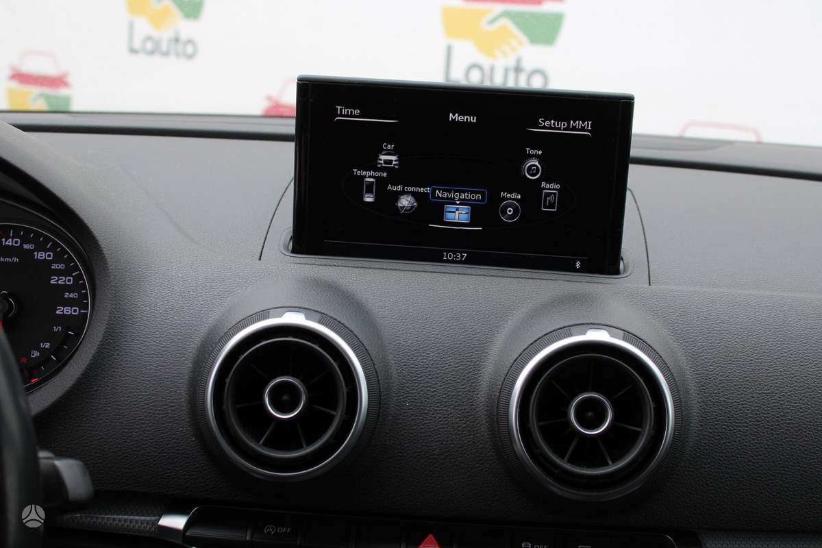 Audi A3, 1.6 l., Седан