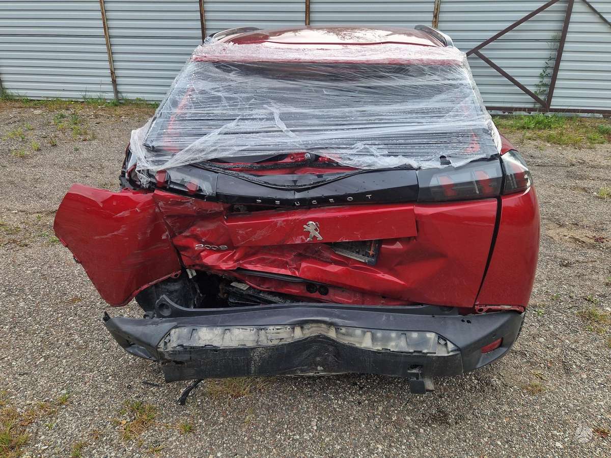 Peugeot 2008 по частям