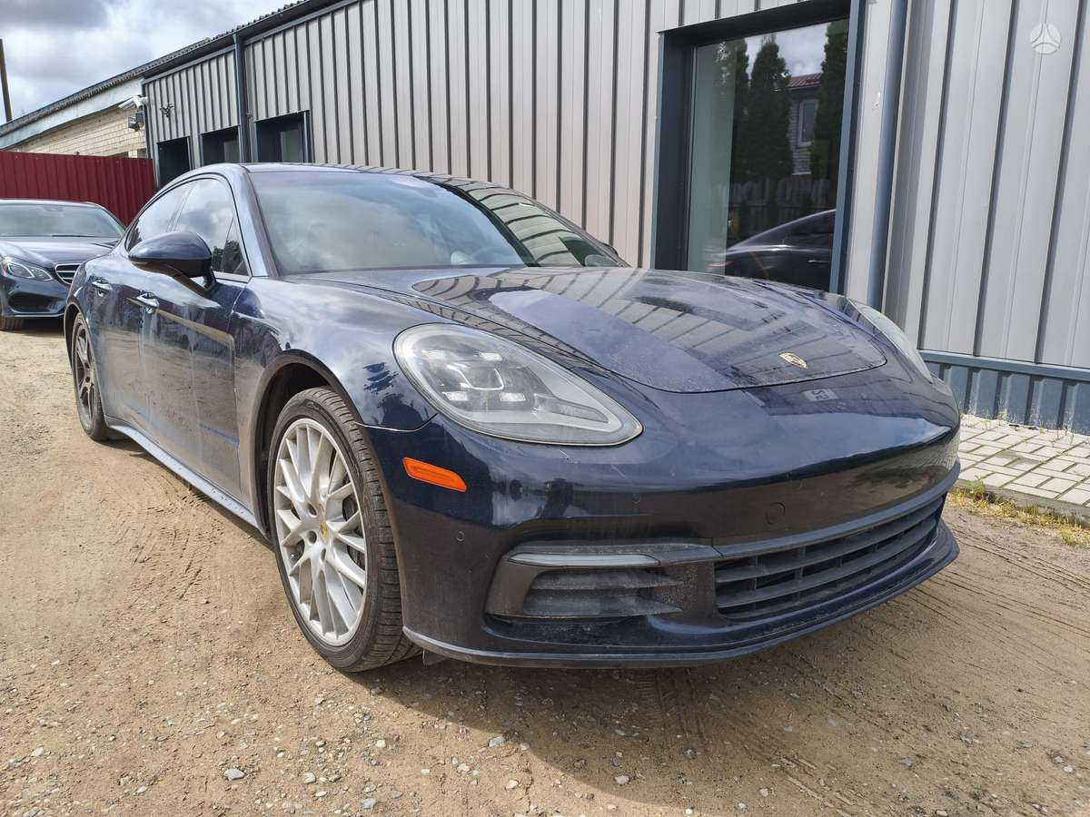 Porsche Panamera по частям