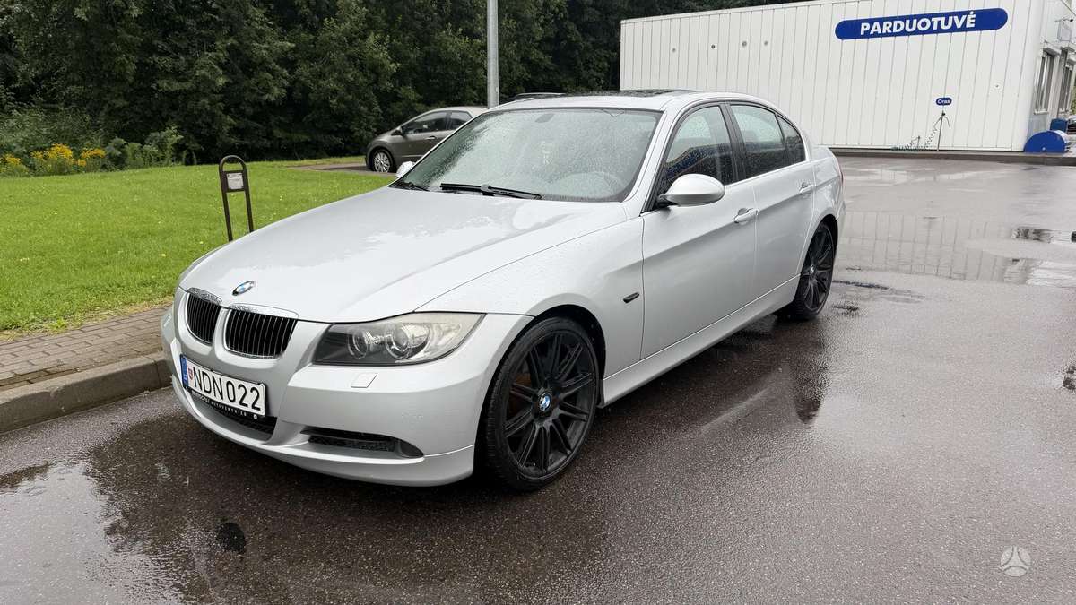 BMW 325, 2.5 l., Седан