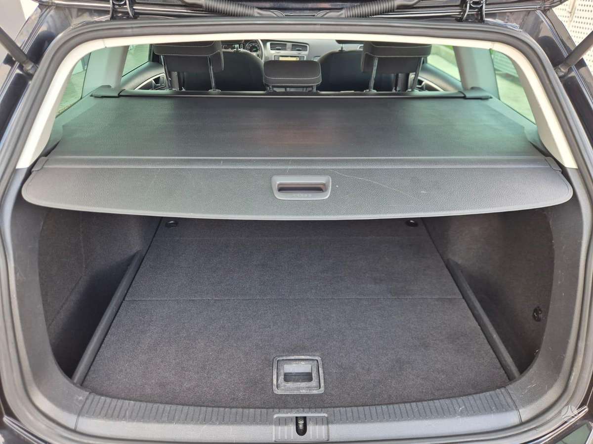 Volkswagen Golf, 1.6 l., Универсал