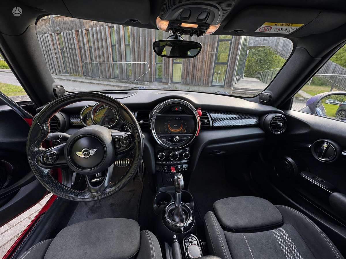 Mini Cooper JCW, 2.0 l., Хэтчбек