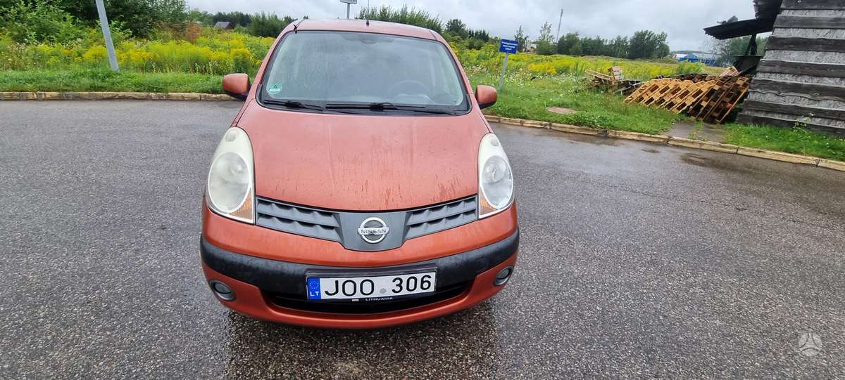 Nissan Note, 1.6 l., Хэтчбек