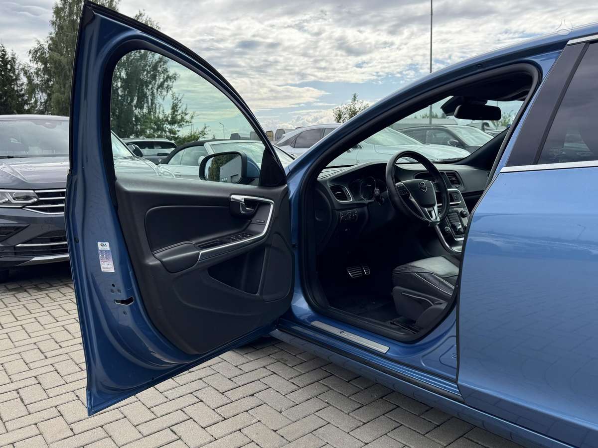 Volvo V60, 2.0 l., Универсал