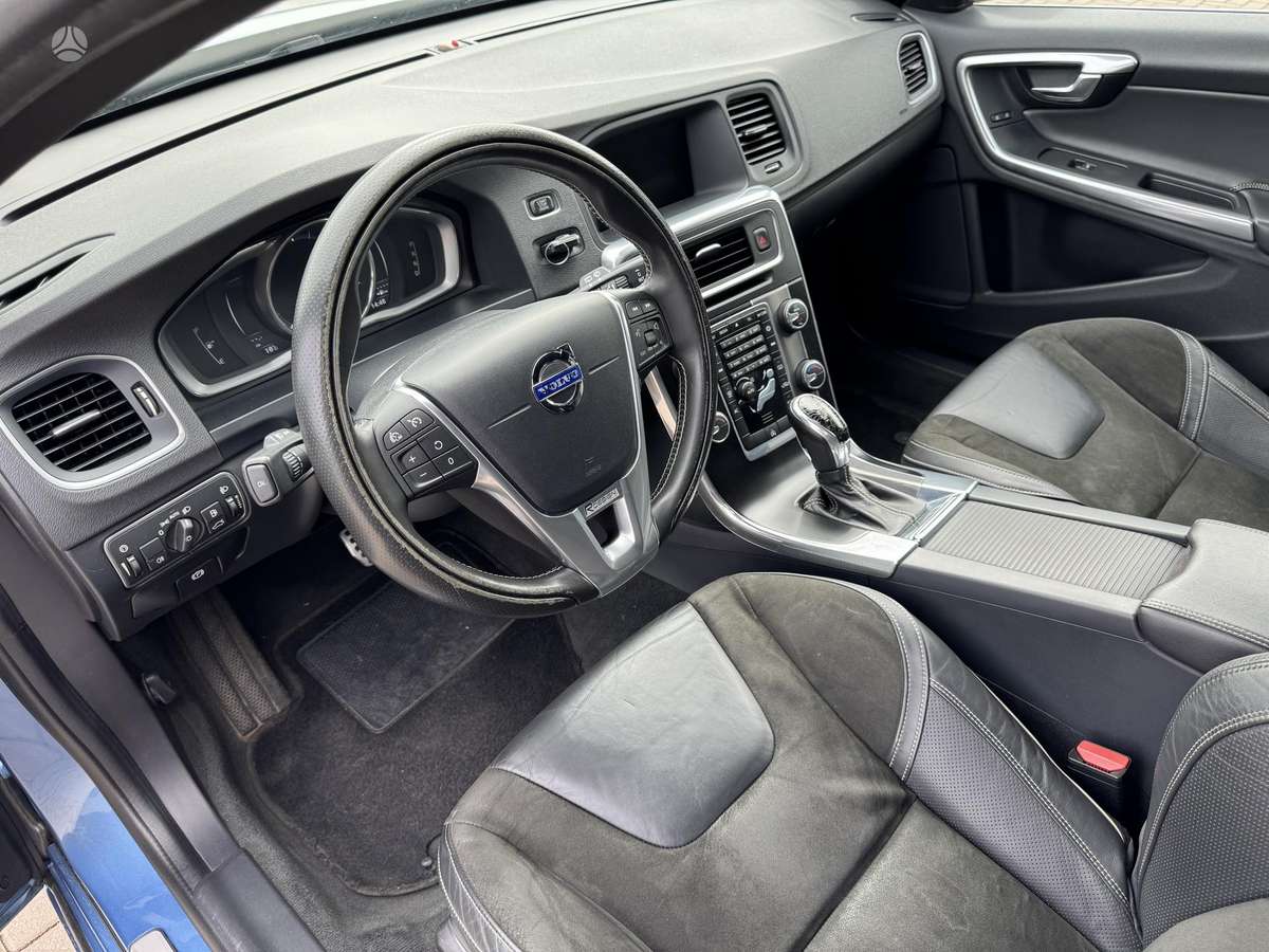 Volvo V60, 2.0 l., Универсал