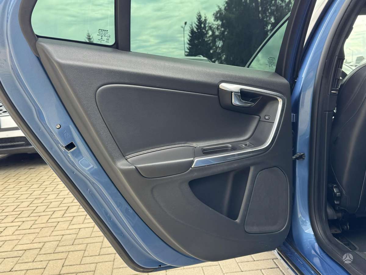 Volvo V60, 2.0 l., Универсал