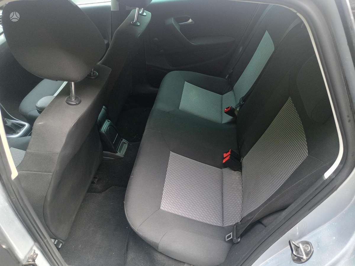Volkswagen Polo - 8