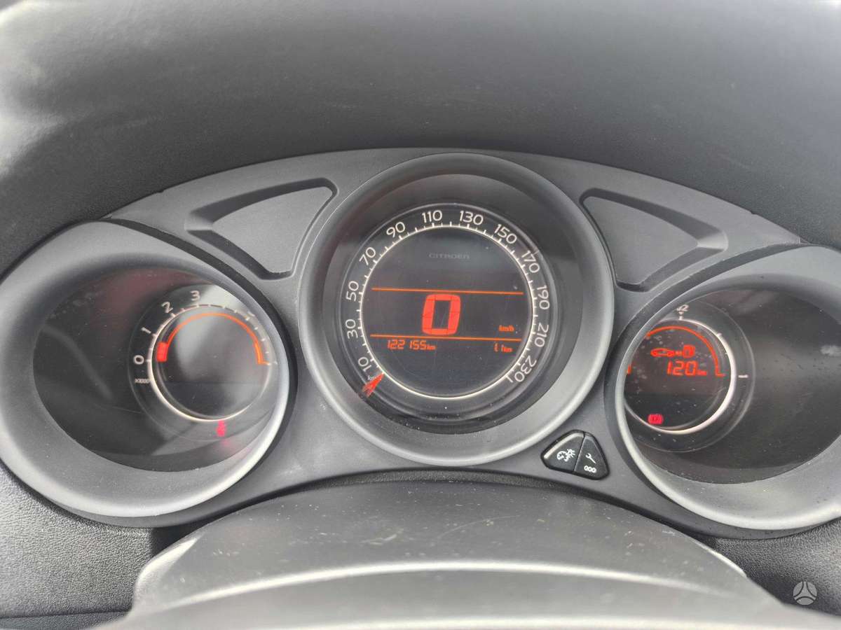 Citroen C4, 1.2 l., Хэтчбек