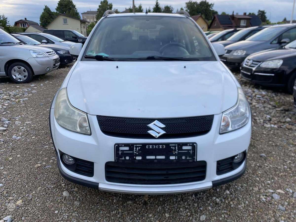 Suzuki SX4 - 4