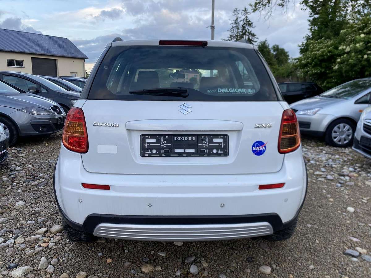 Suzuki SX4 - 6