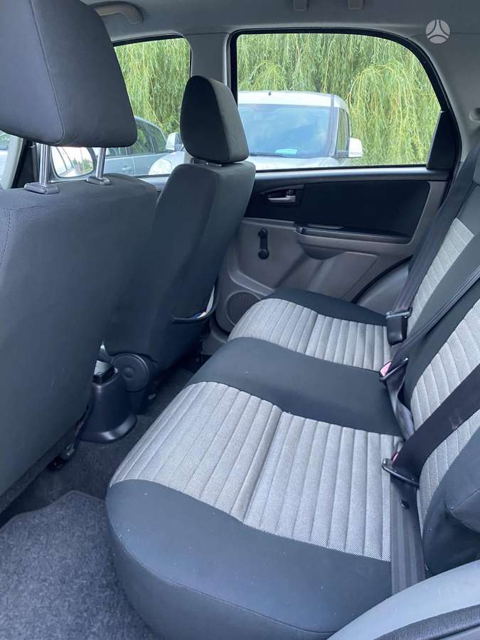 Suzuki SX4 - 9