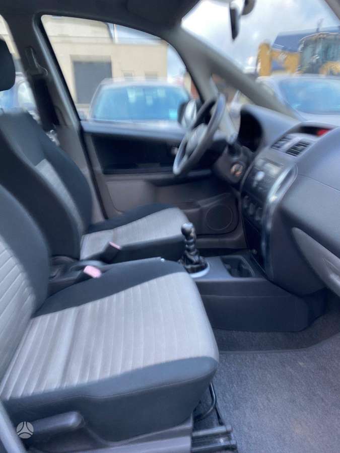 Suzuki SX4 - 12