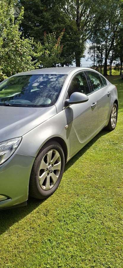 Opel Insignia, 2.0 l., Седан