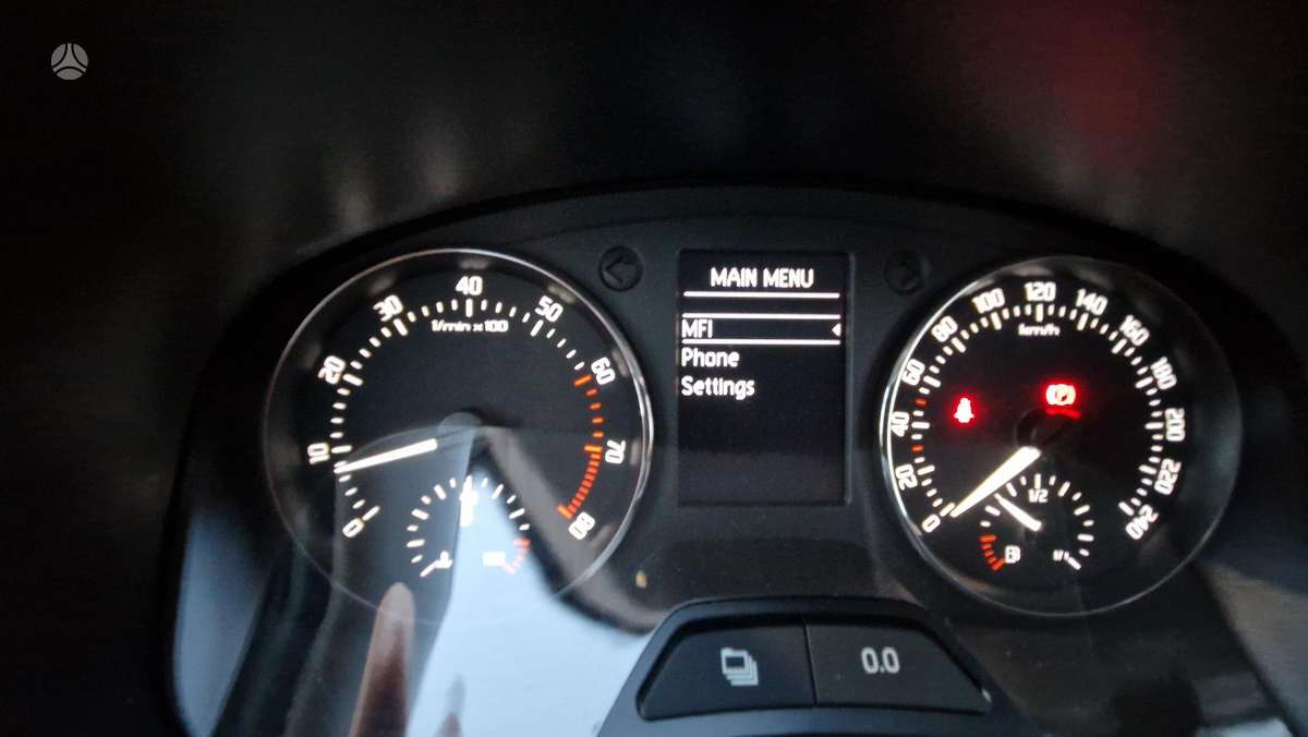 Škoda Fabia - 12